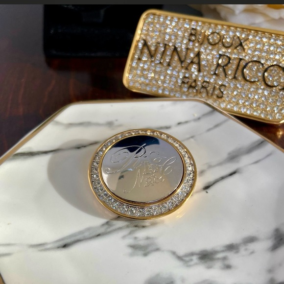 Nina Ricci Paris Vintage Designer Brooch - Picture 1 of 3